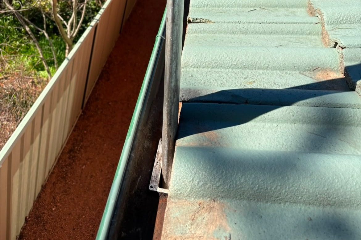 Gutter Cleaning in Tuggeranong: Your Award-Winning Local Crew
